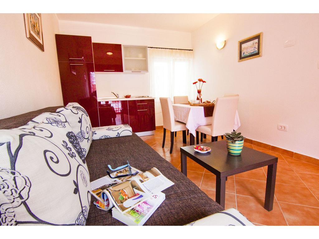 Apartments Cambi Kaštela エクステリア 写真