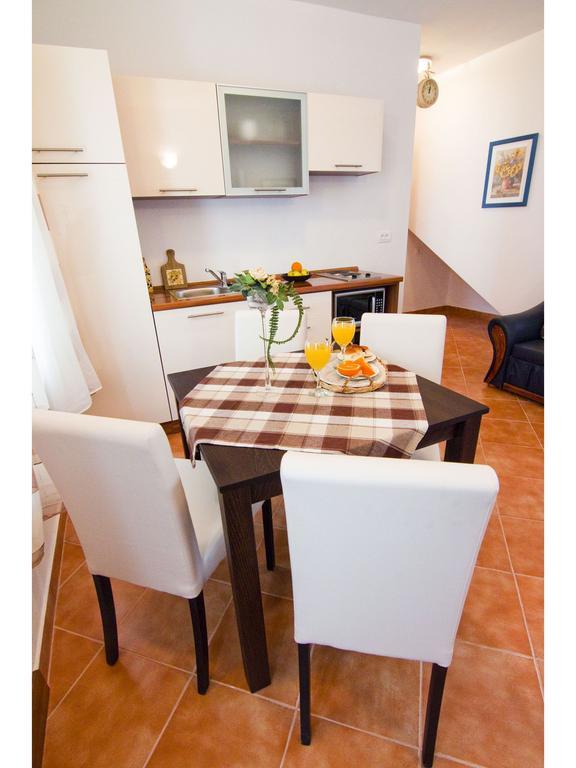 Apartments Cambi Kaštela エクステリア 写真