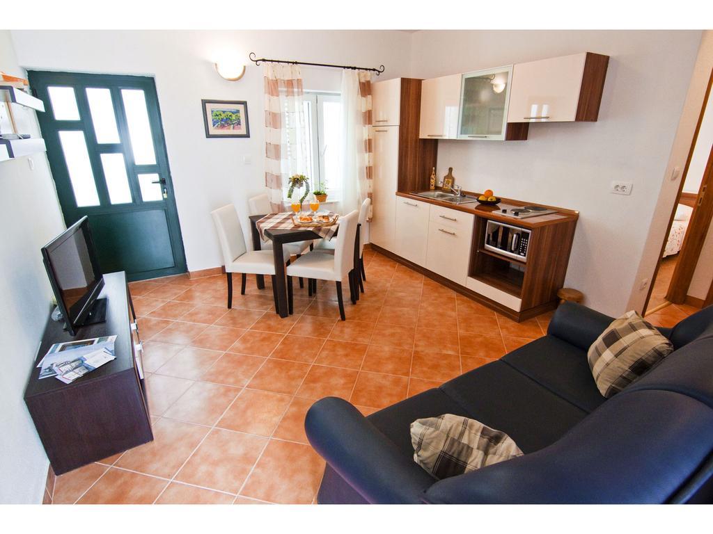 Apartments Cambi Kaštela 部屋 写真